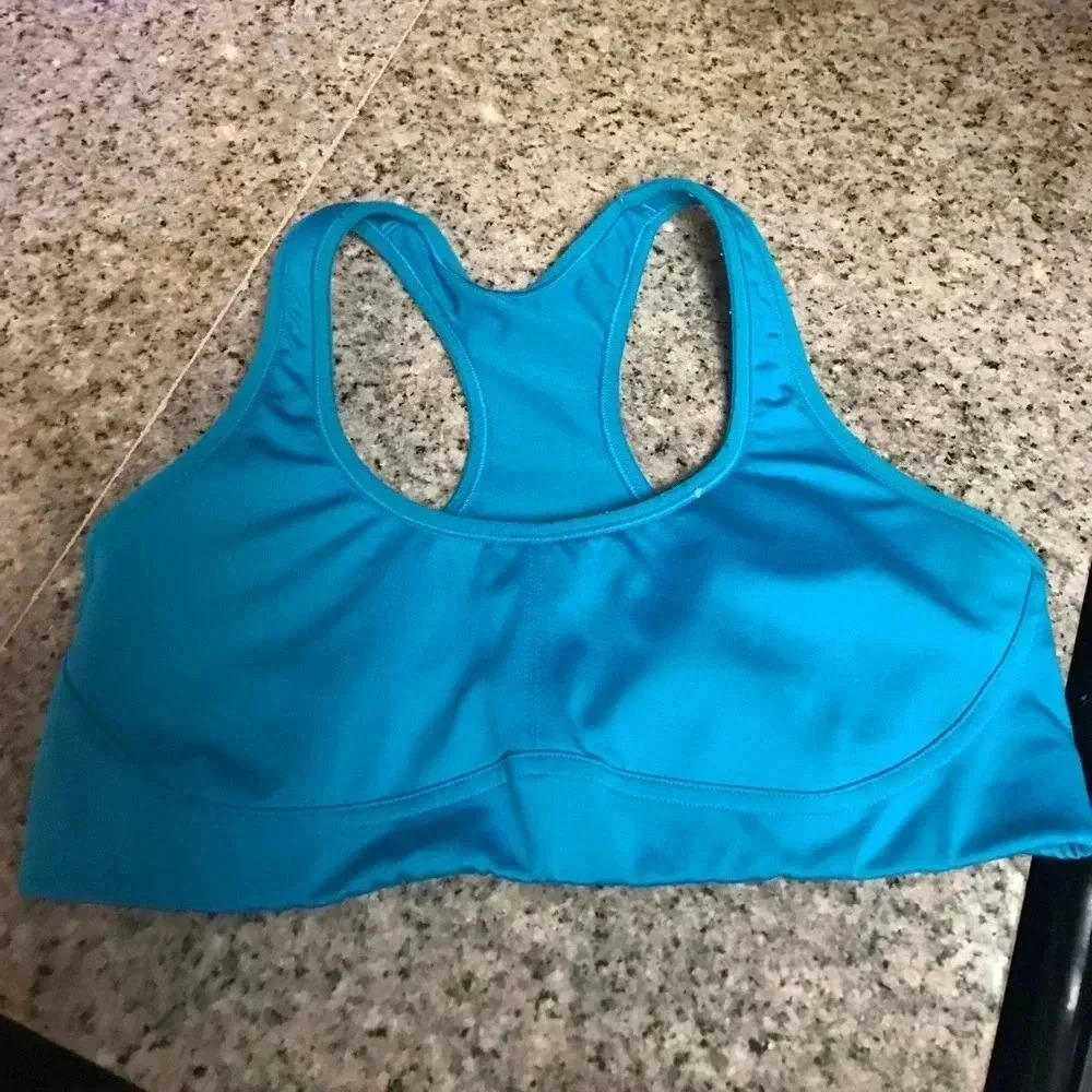 ✅Gap Body SportsBra 🌟